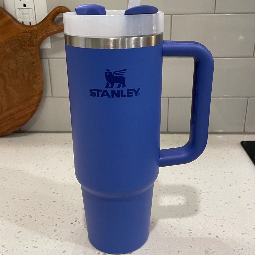 Stanley 30 oz Quencher H2.0 Flowstate Tumbler